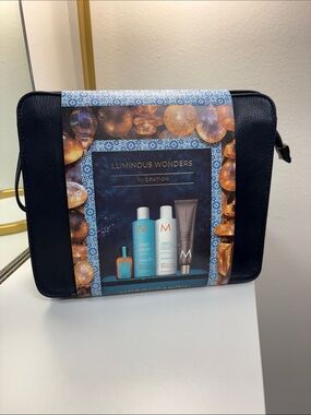 Moroccanoil Luminous Wonders Hydration Set in Black and Blue Packaging